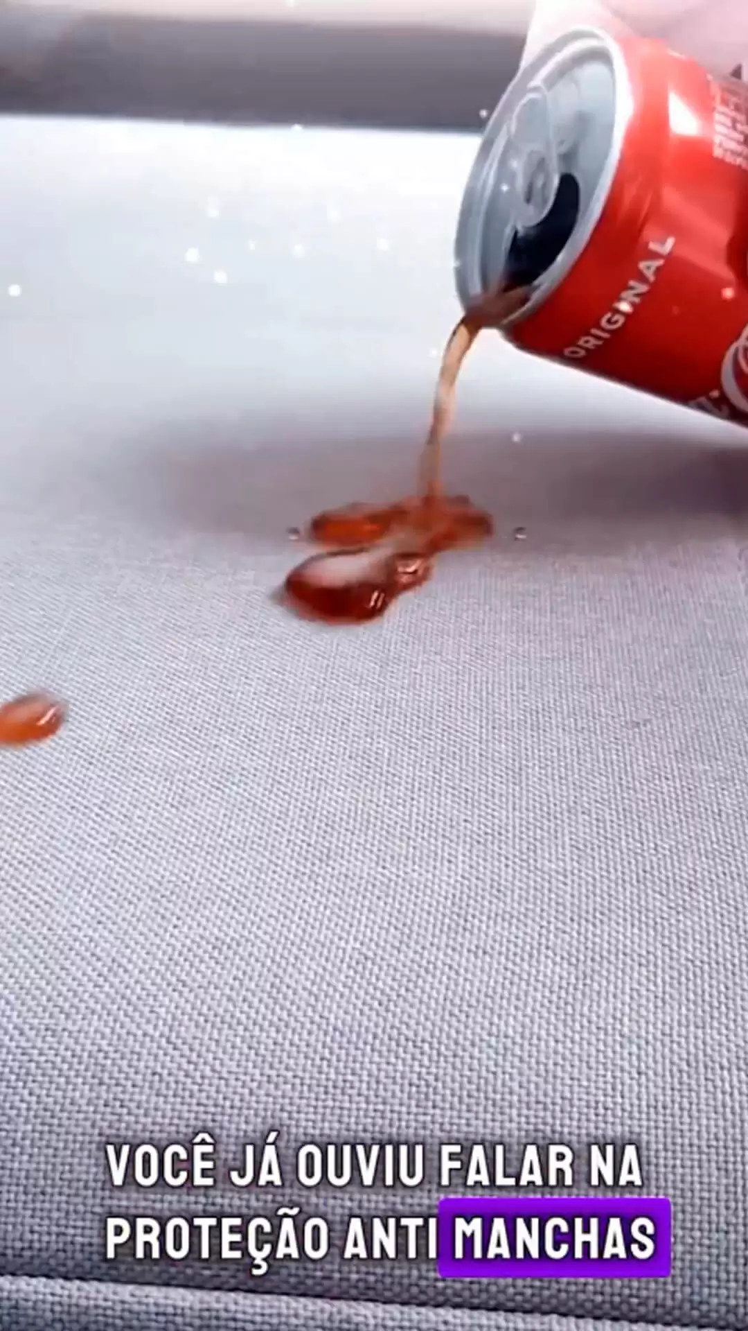 Tecido impermeabilizado repelindo refrigerante